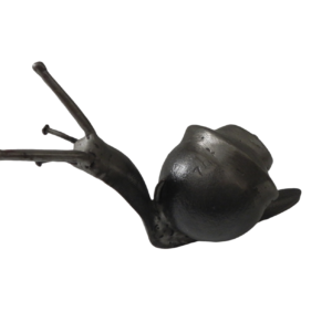 Sculpture d'escargot en métal recyclé